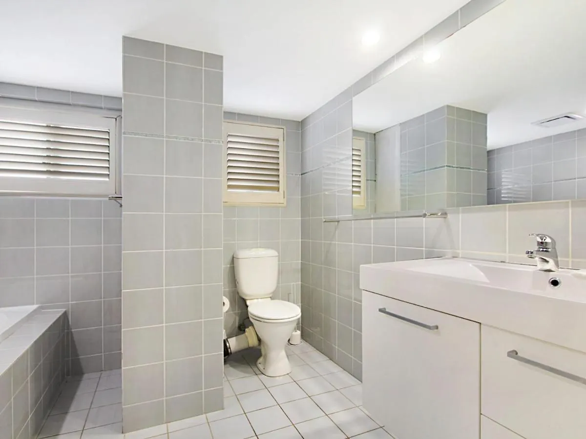Rainbow Pacific Unit 2 Apartment Gold Coast Australia